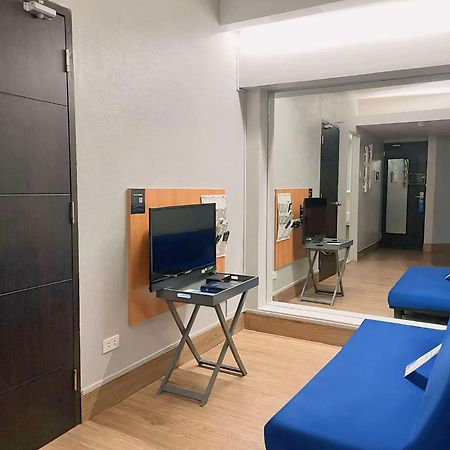 Selah Pods Hotel Manila Pasay Eksteriør billede