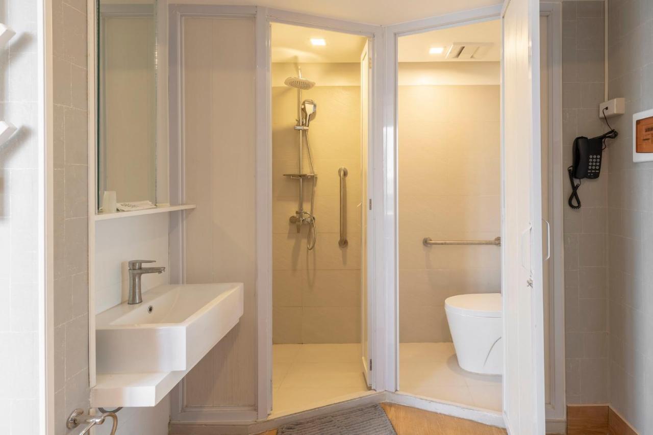 Selah Pods Hotel Manila Pasay Eksteriør billede