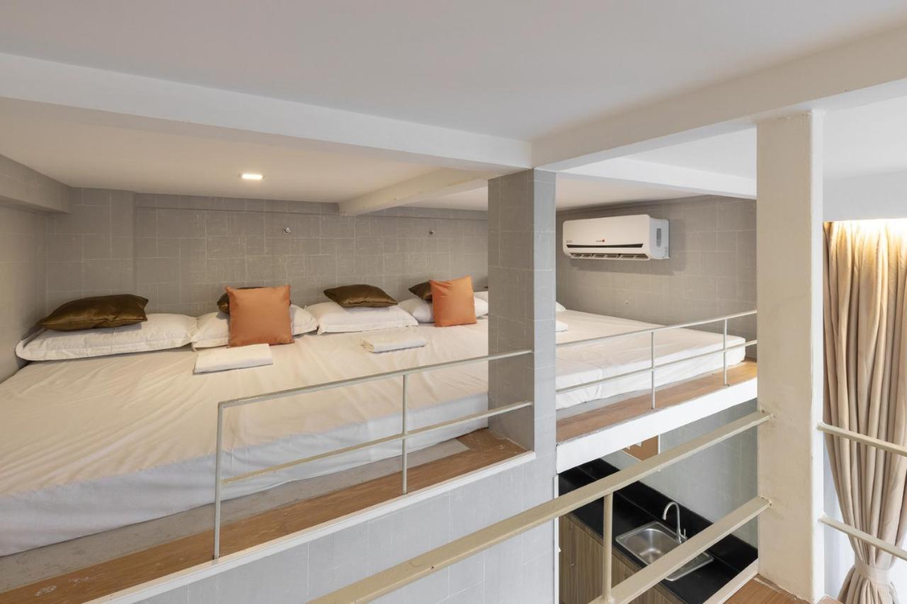 Selah Pods Hotel Manila Pasay Eksteriør billede