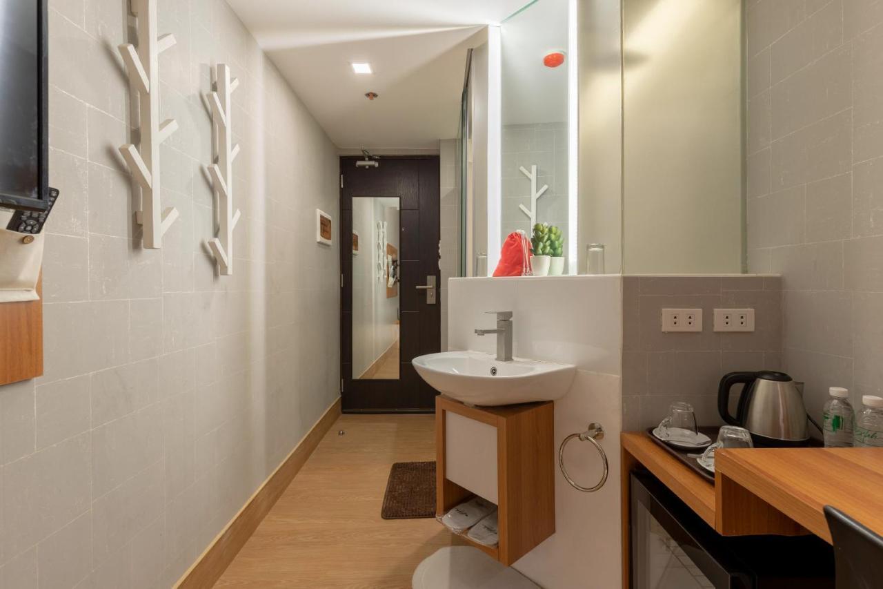 Selah Pods Hotel Manila Pasay Eksteriør billede