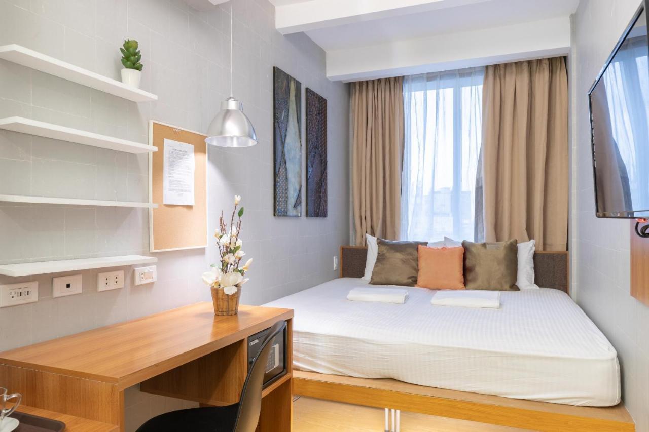 Selah Pods Hotel Manila Pasay Eksteriør billede